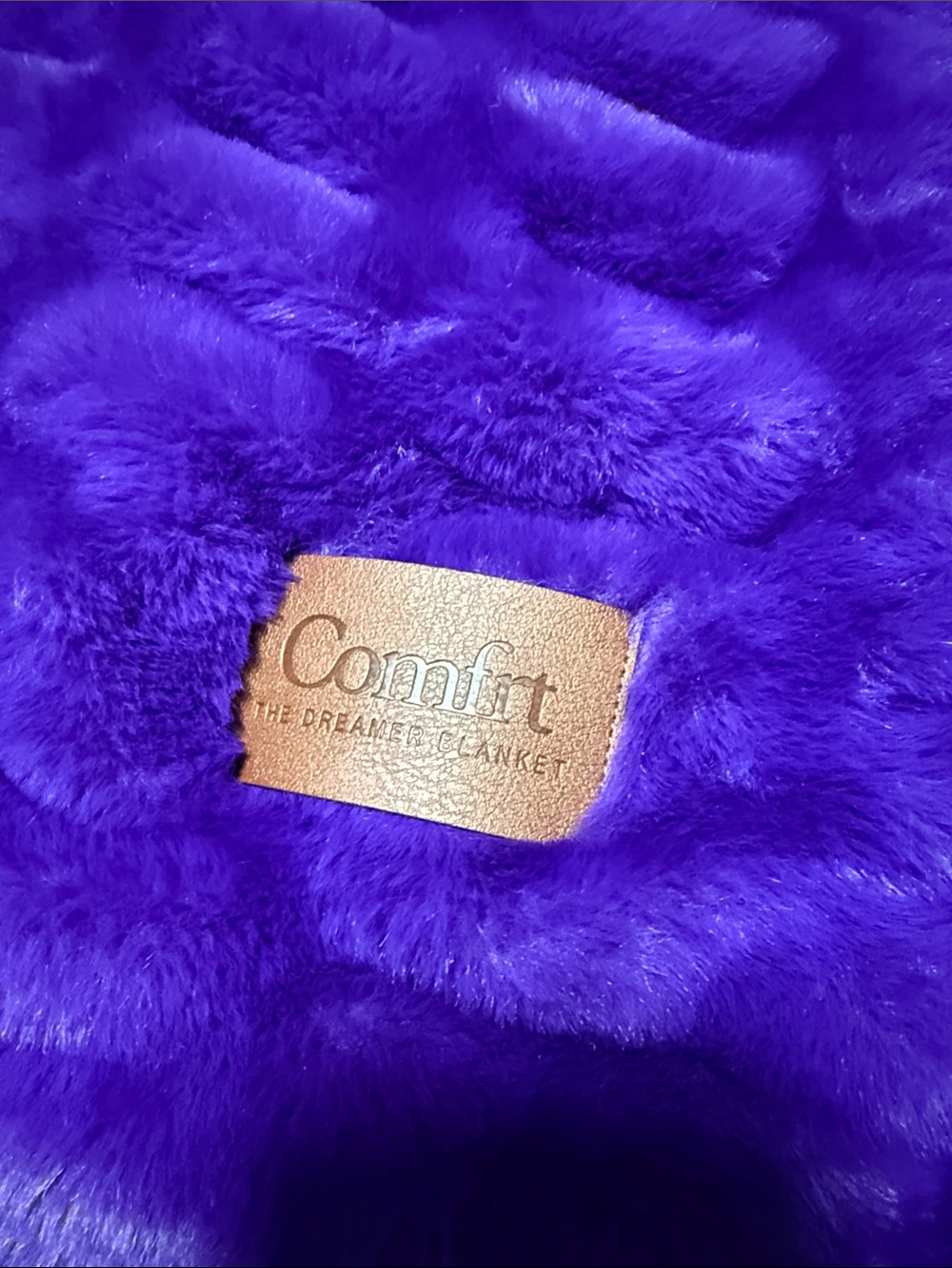 Comfort Plush Throw Blanket in Vibrant Purple